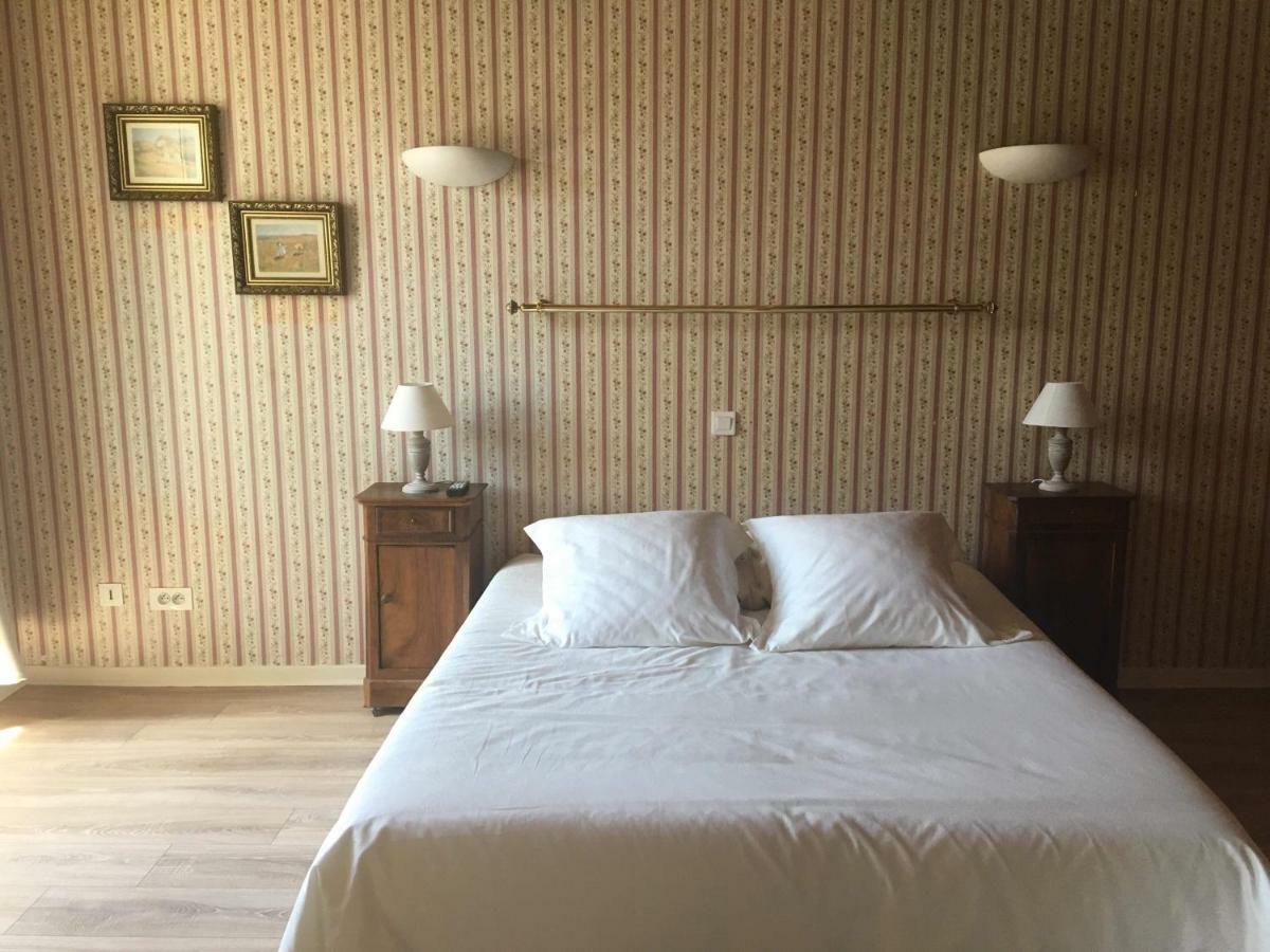 Bed and Breakfast Le Cheval Blanc La Bastide-des-Jourdans Exteriér fotografie